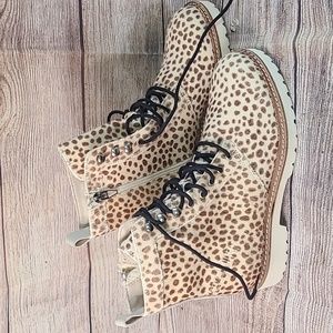NEW Dolce Vita Avena Animal Print, Lace Up Combat Boots Sz. 7